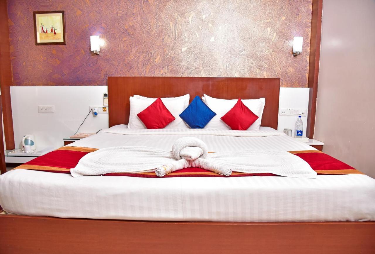 Hotel Amit International Bhilai Exteriér fotografie